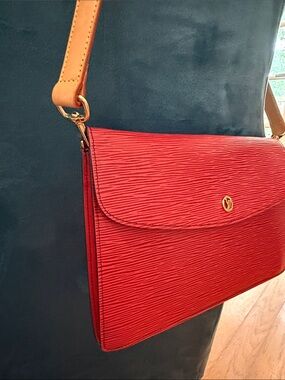 Louis Vuitton Red Epi Leather Envelope Clutch with Gold Logo choose your strap